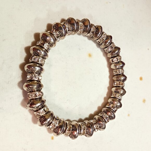 90s Vintage Silvertone Beaded Flower Rhinestone Stretchy Fashion Bracelet - Picture 6 of 7